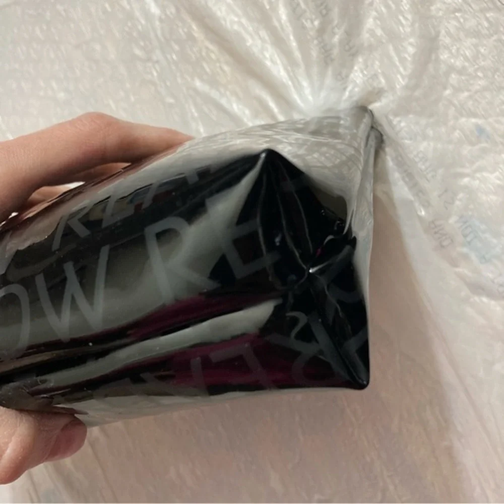 Yves Saint Laurent YSL beaute cosmetic clutch bag zipper pouch